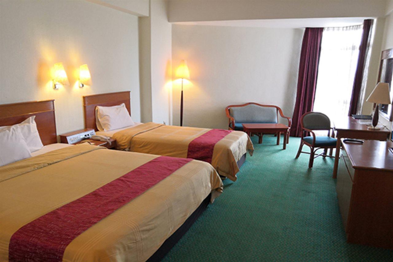 Hotel Grand Continental 4*