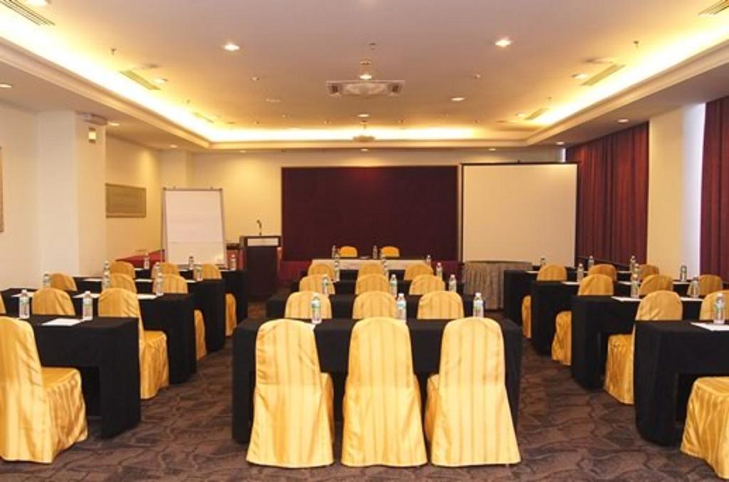 Hotel Grand Continental