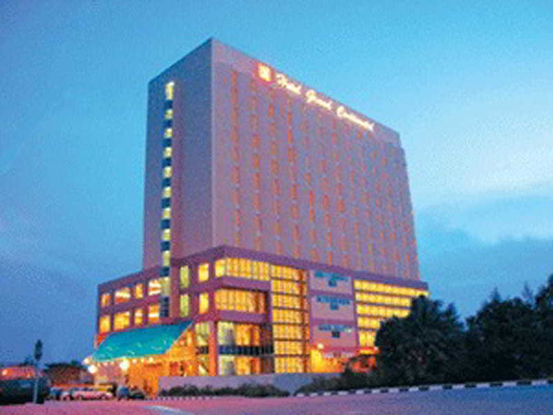 Hotel Grand Continental 4*