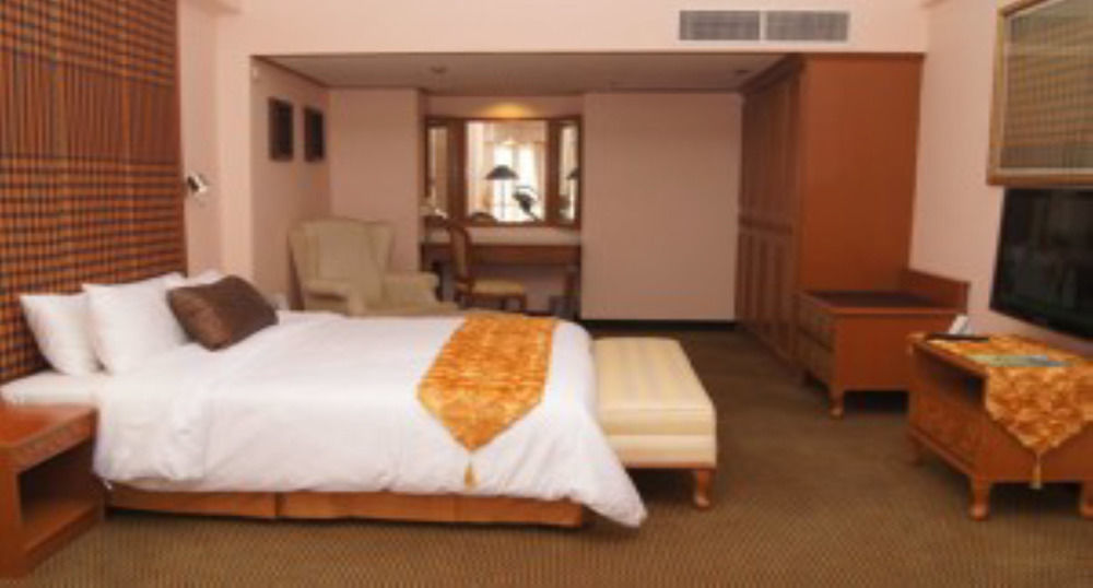 Hotel Grand Continental