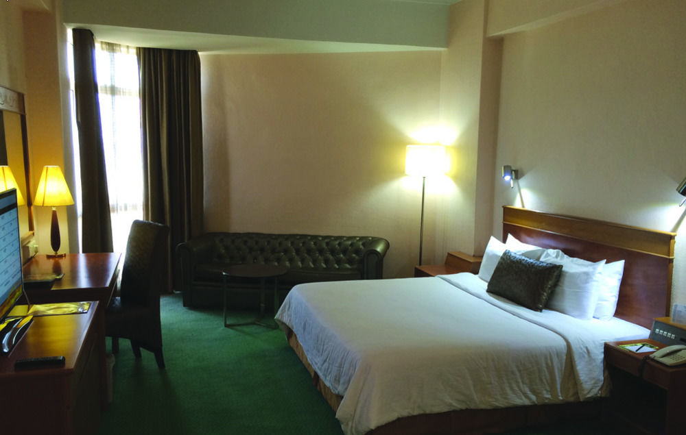 Grand Continental Hotel