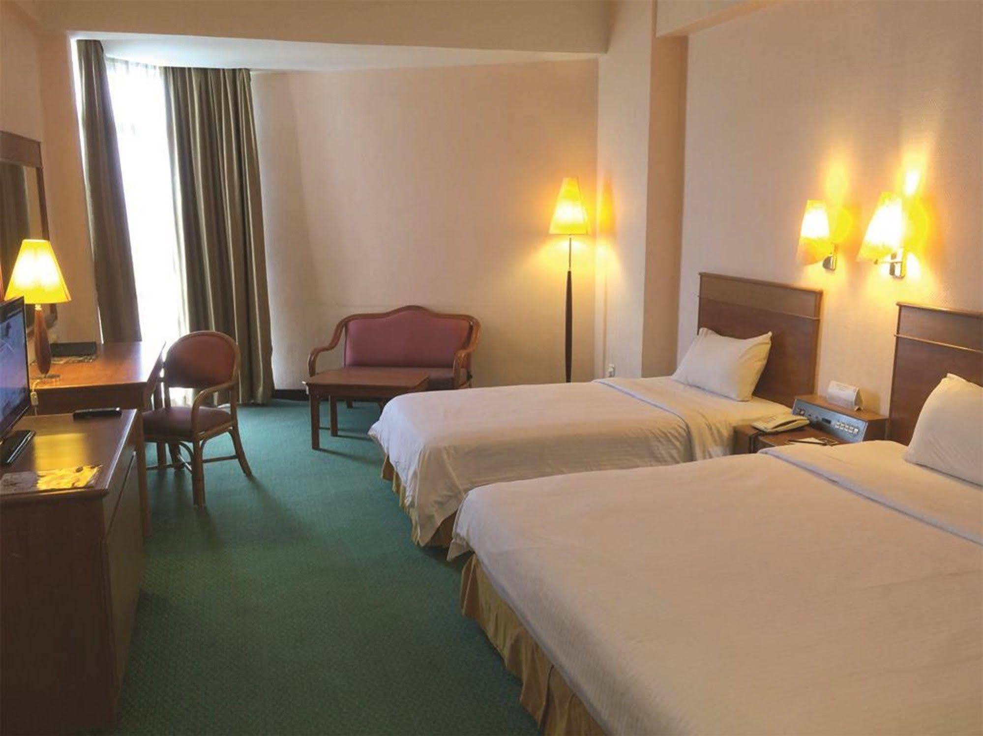Hotel Grand Continental